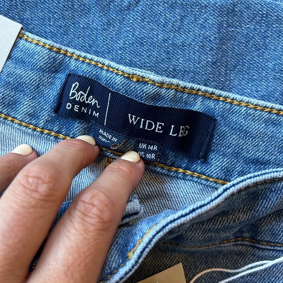 Boden Low Rise Wide Leg Jeans - Picture 5 of 6